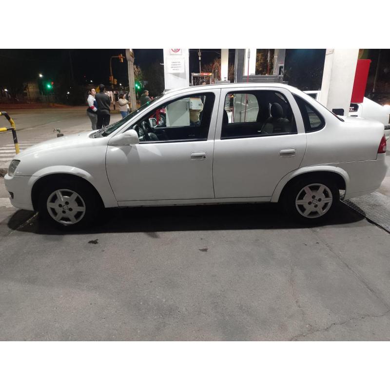 Vendo chevrolet corsa classic 2016
