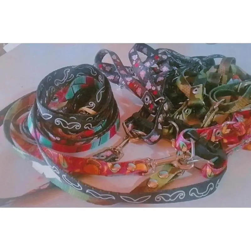 • Venta de accesorios para mascotas