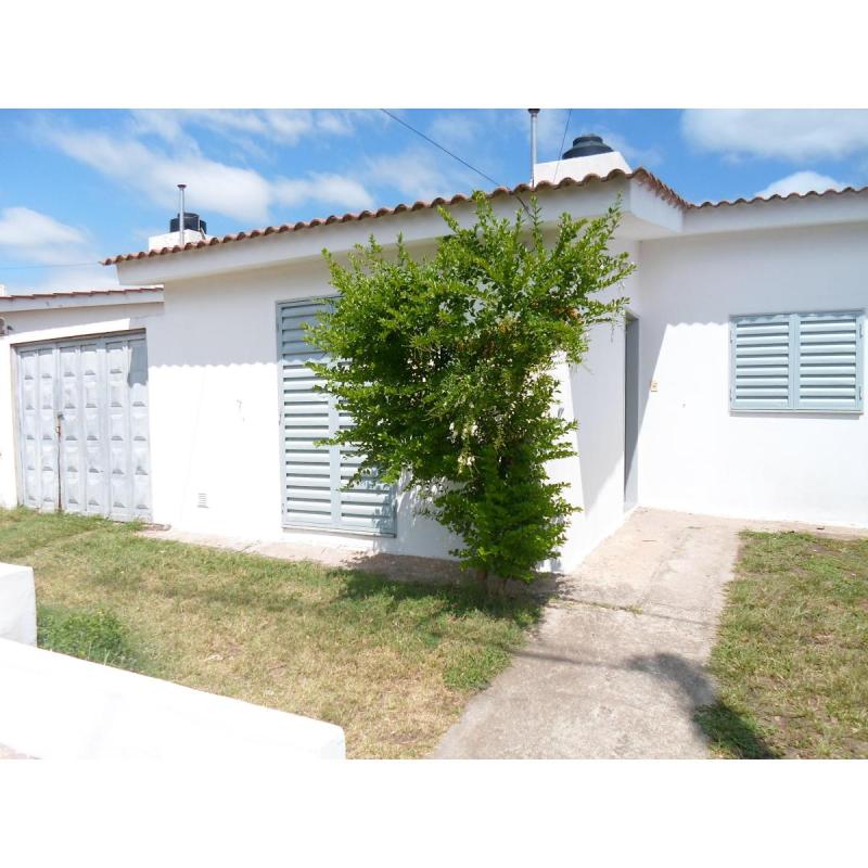 Venta casa bº los robles - cordoba capital - 2