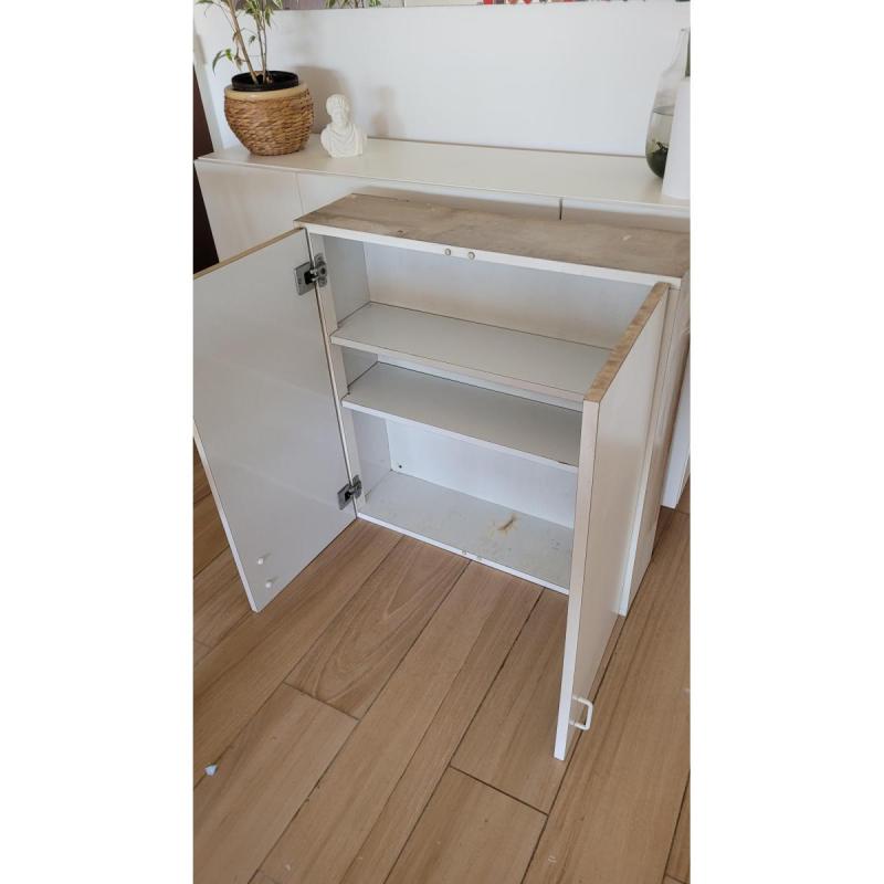 Estantes con Puertas Colgante