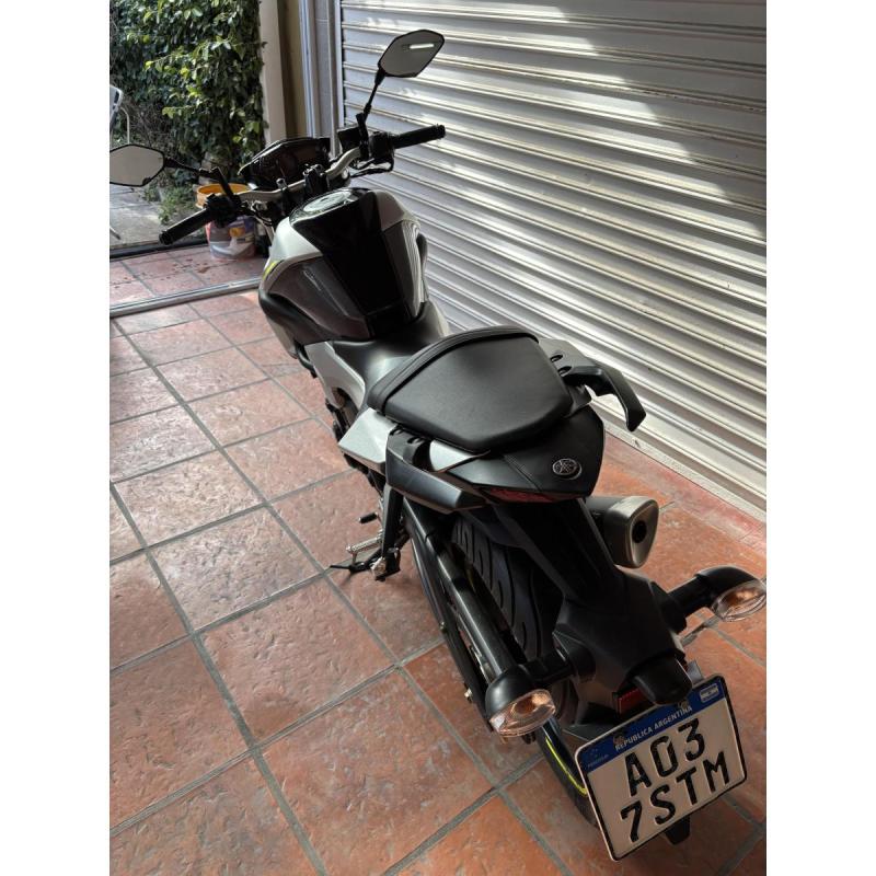 Yamaha MT 03 4800km reales - 4