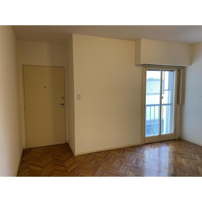 Departamento en Venta Dos Amb 42 m² Tot Castro Barros Esq. Venezuela