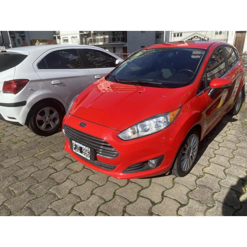Fiesta titanium automatico 2015  55milkm