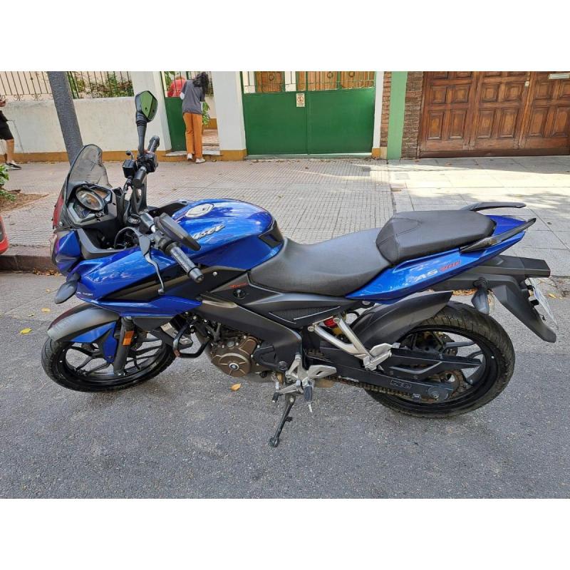 Moto Bajaj Rouser AS 200 - 3