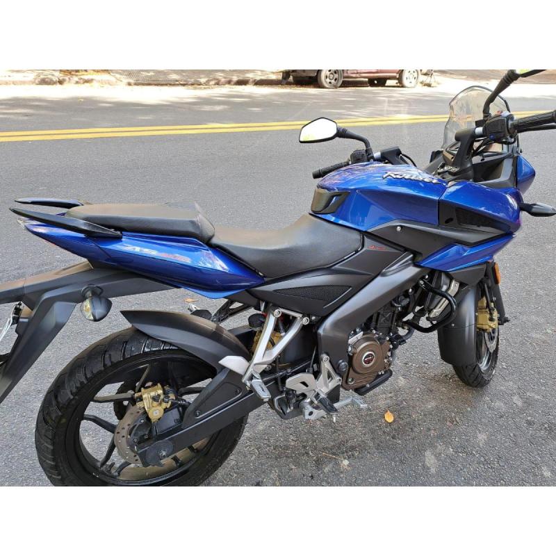 Moto Bajaj Rouser AS 200 - 5