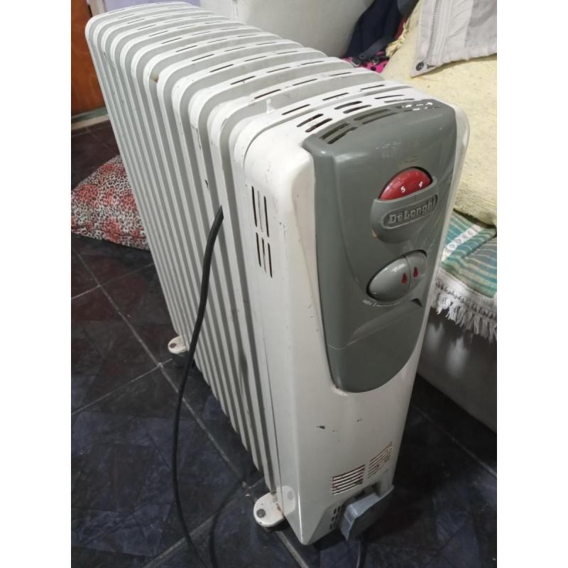 Estufa radiador aceite DELONGHI ITALIANA