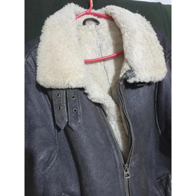 Campera de cuero con corderito - 2