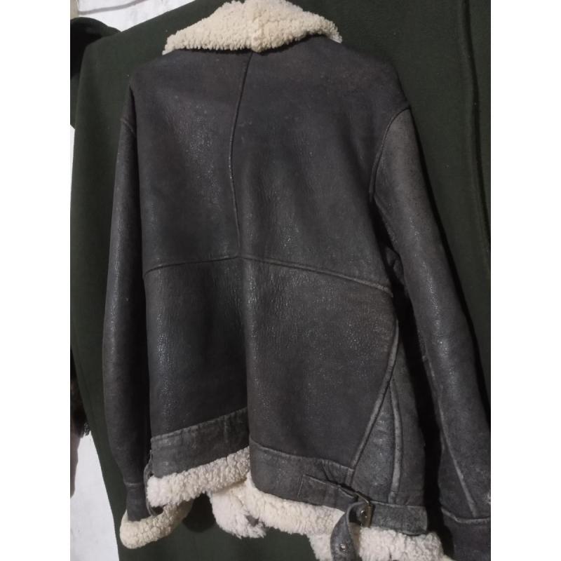 Campera de cuero con corderito - 5