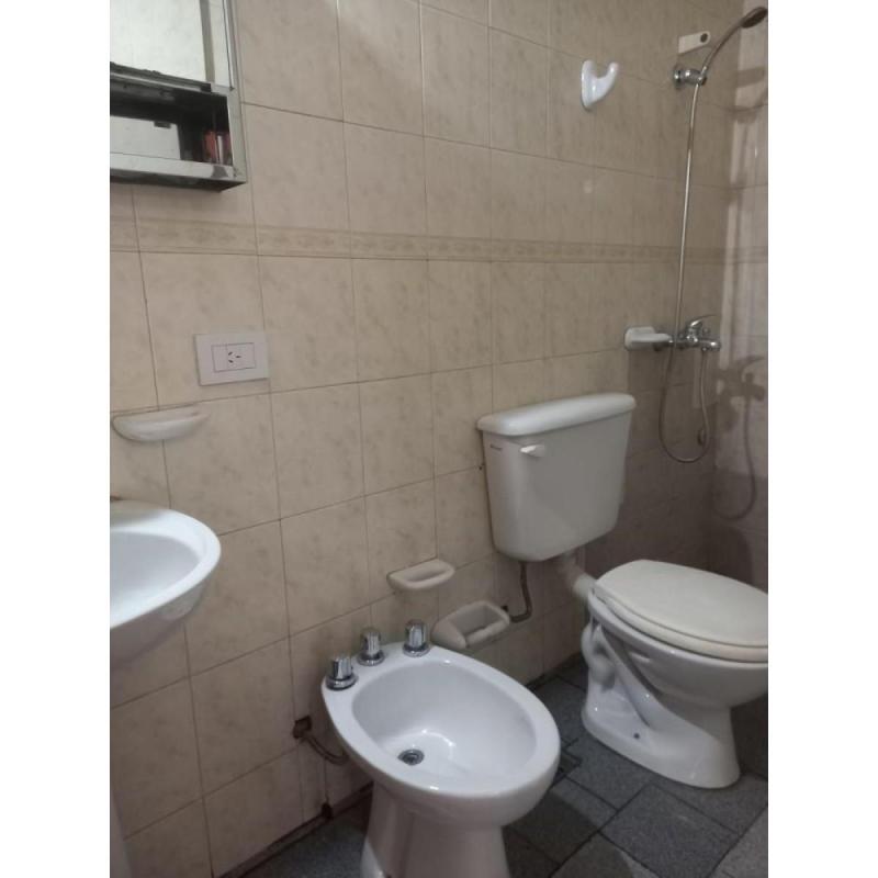 En venta departamento amplio balcon - - 7