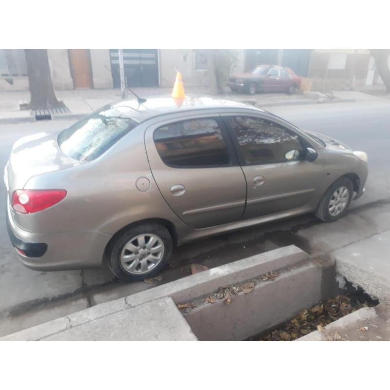 Peugeot 207 Compact 2009 - 3