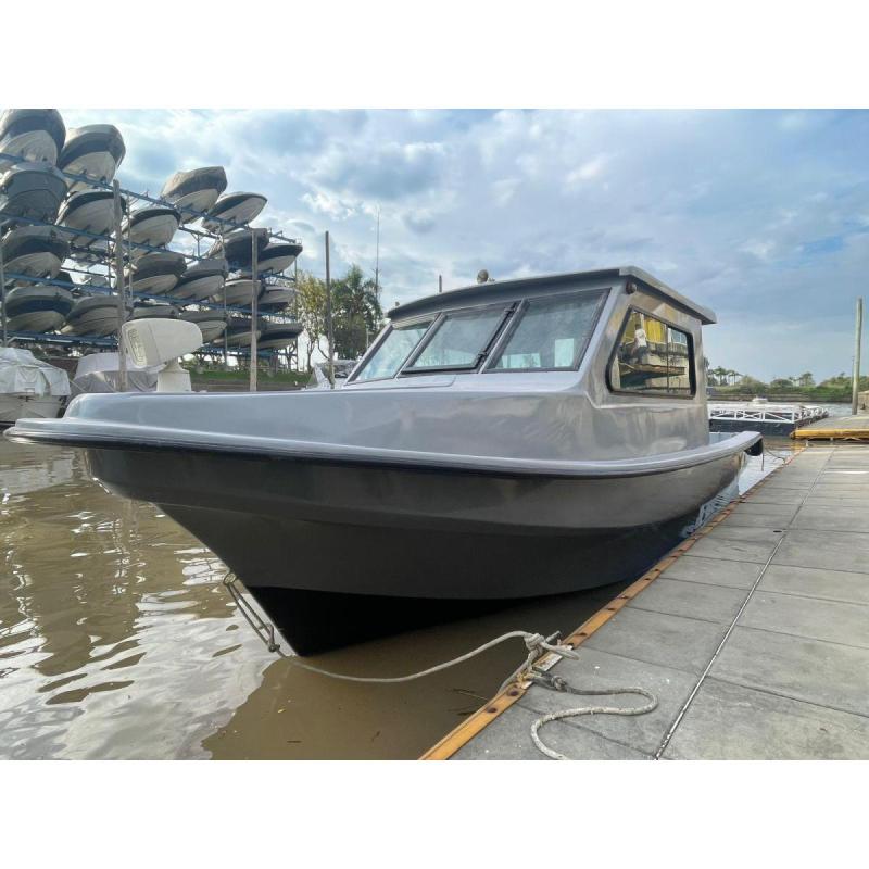 Lancha Tracker Cabinado 690 con Mercury 90HP