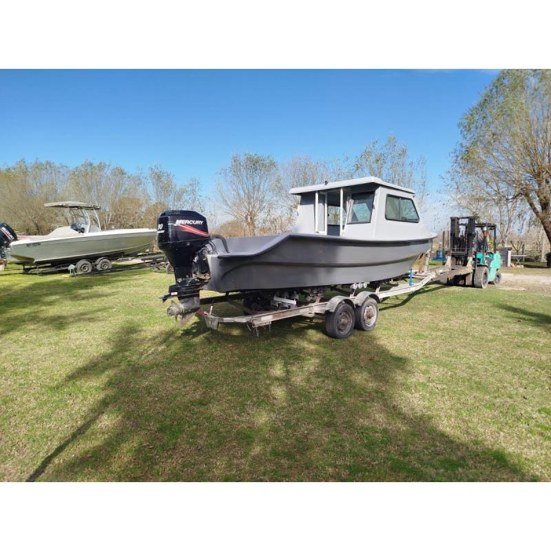 Lancha Tracker Cabinado 690 con Mercury 90HP - 5