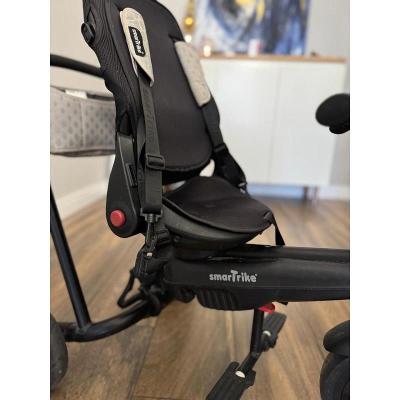 Triciclo SmarTrike color negro - Evolutivo y multifunción - fdbz - 4