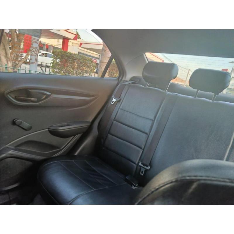 Chevrolet Onix Plus 1.4Mt Joy Black 2020 Gnc - 5/10