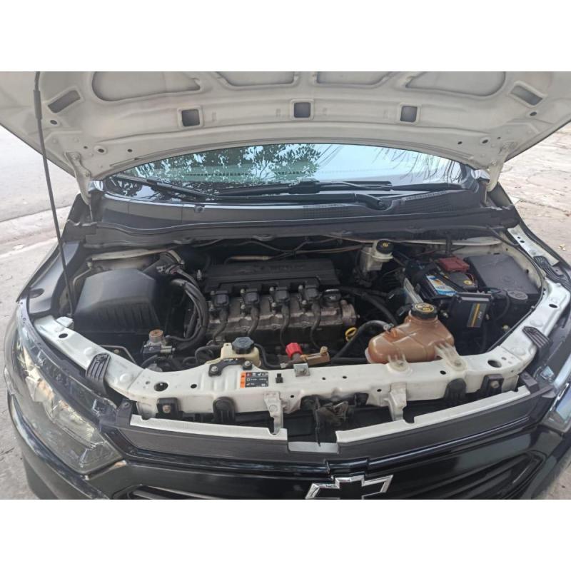 Chevrolet Onix Plus 1.4Mt Joy Black 2020 Gnc - 9/10