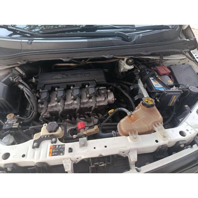 Chevrolet Onix Plus 1.4Mt Joy Black 2020 Gnc - 10/10