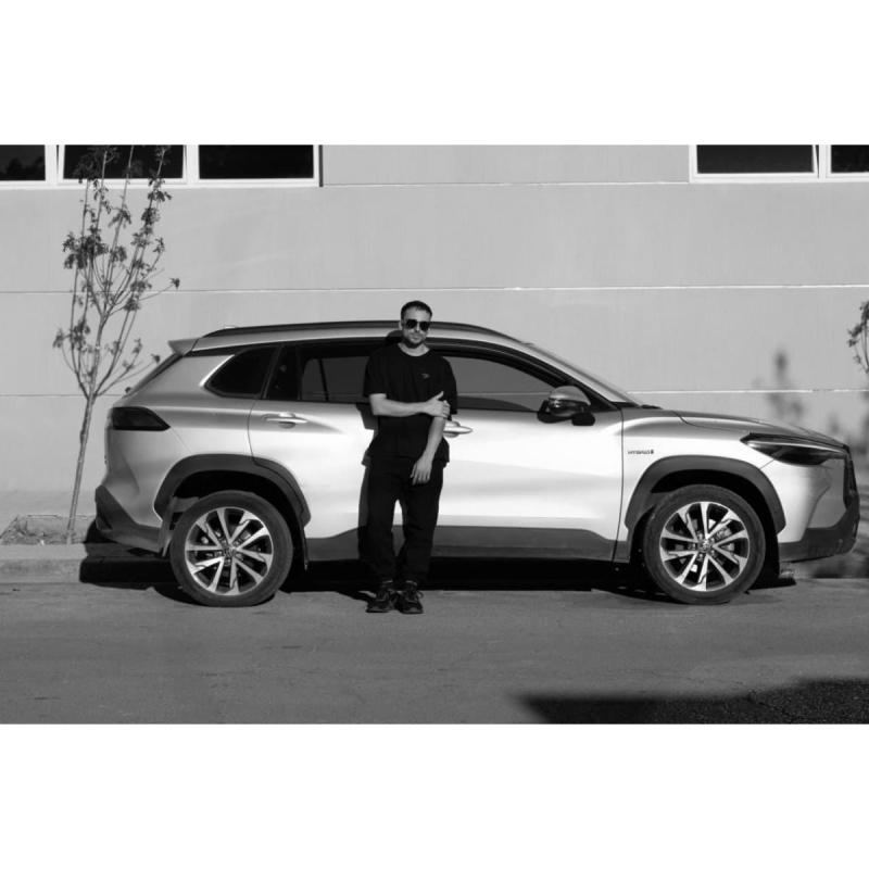 EXCELENTE - Toyota Corolla Cross Hybrid Xei - 2022