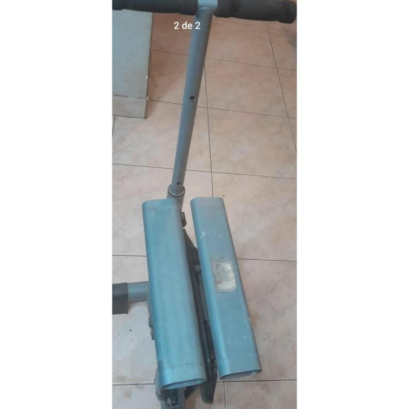 Vendo ejercitador de piernas