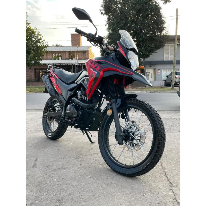 Vendo gilera smx 200 adventur Mod 2024 (3.600 km)