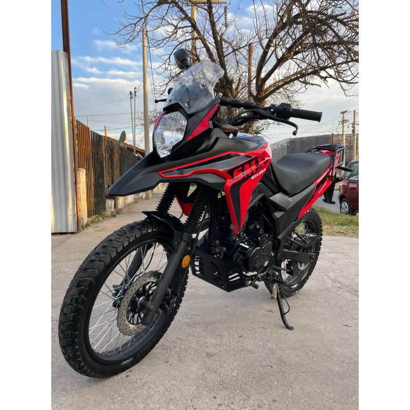 Vendo gilera smx 200 adventur Mod 2024 (3.600 km) - 2
