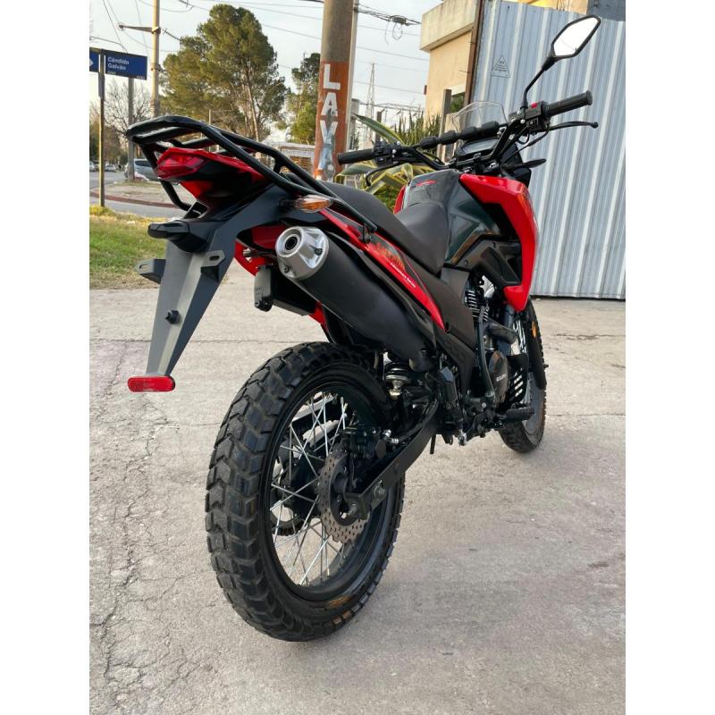 Vendo gilera smx 200 adventur Mod 2024 (3.600 km) - 7
