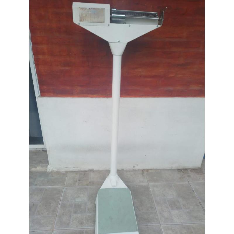 Balanza Antigua marca CAM Industria Argentina