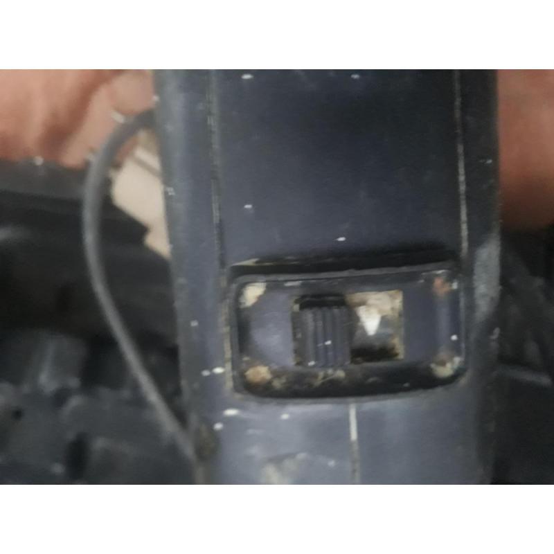 Vendo taladro con percutor byd. para repuestos retiras en parque, merlo. solo efectivo - 5