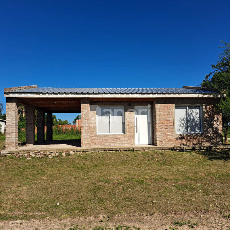 Vende Casa a Estrenar en esquina