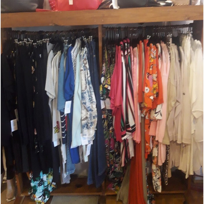 Perchero ropa pino macizo