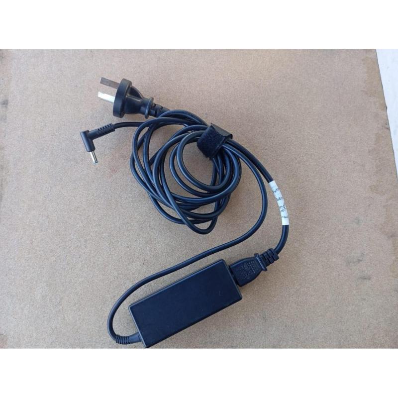 Cargador HP 45W Pin redondo.