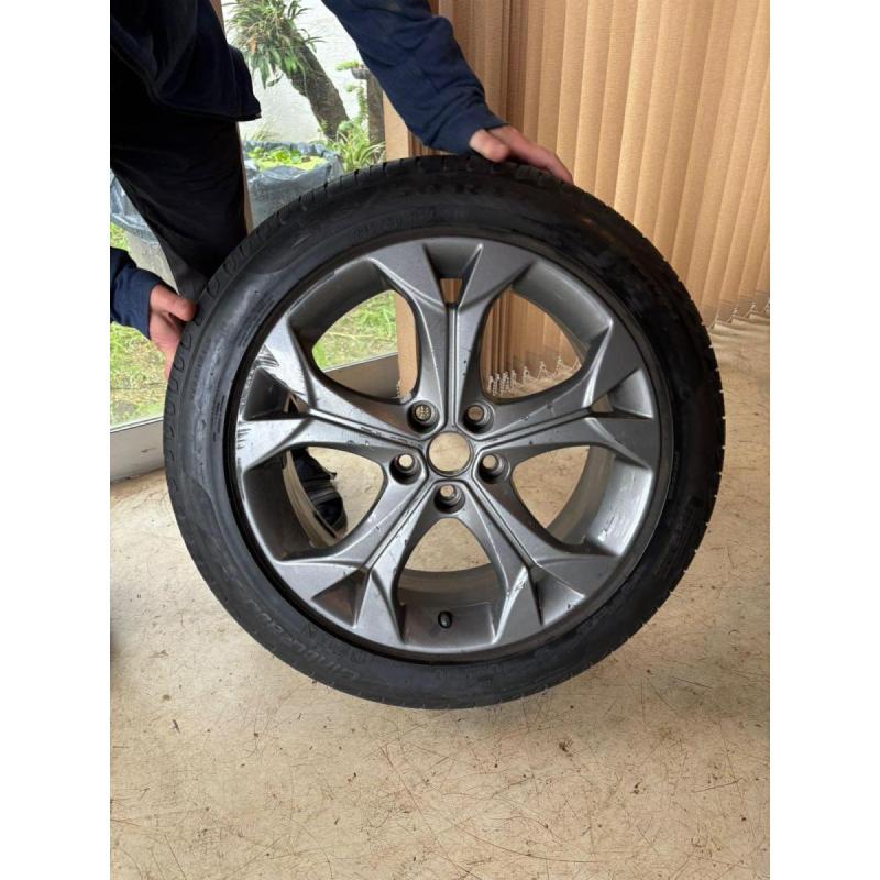 Rueda Completa (llanta+cubierta) Pirelli 215/50 17 91w P7 CINTURATO CRUZE LTZ PREMIER .