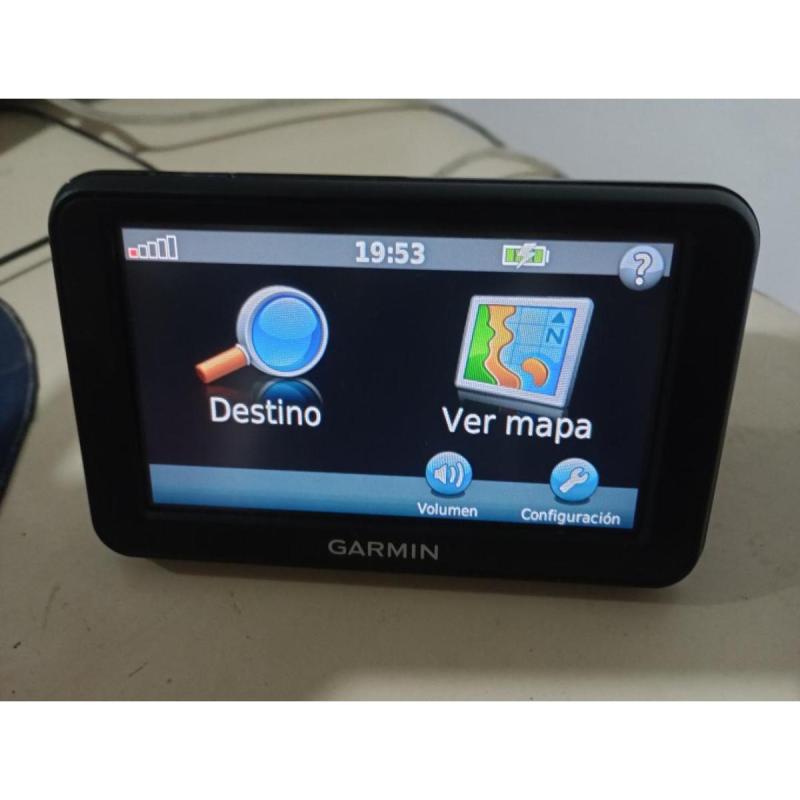 GPS Garmín NUVI 40 con accesorios