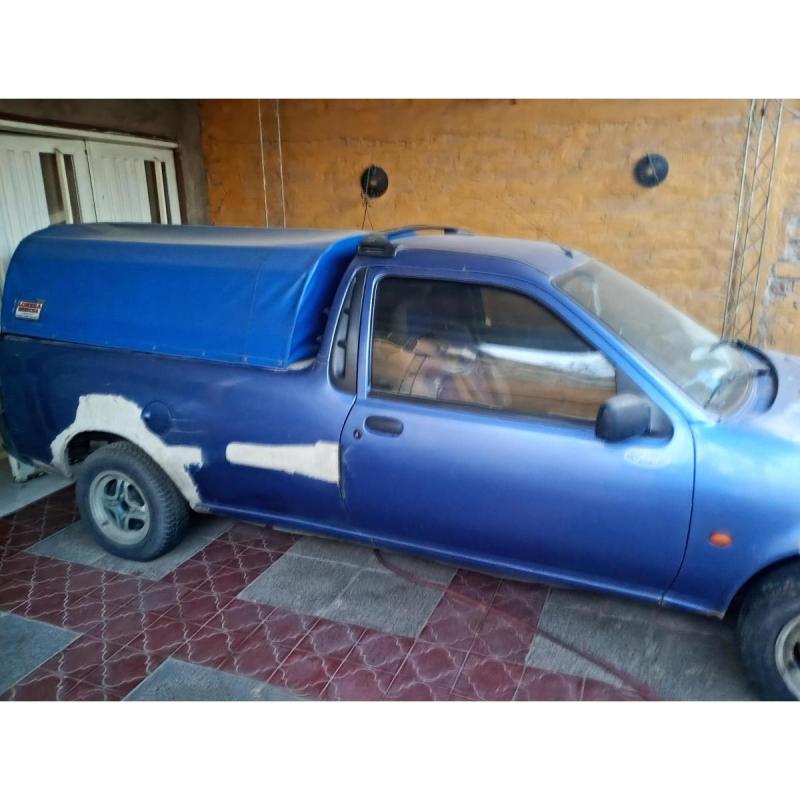Oportunidad vendo Ford courier muy bien estado