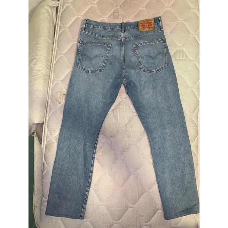 Jean levis 555 intervenido - 2/7