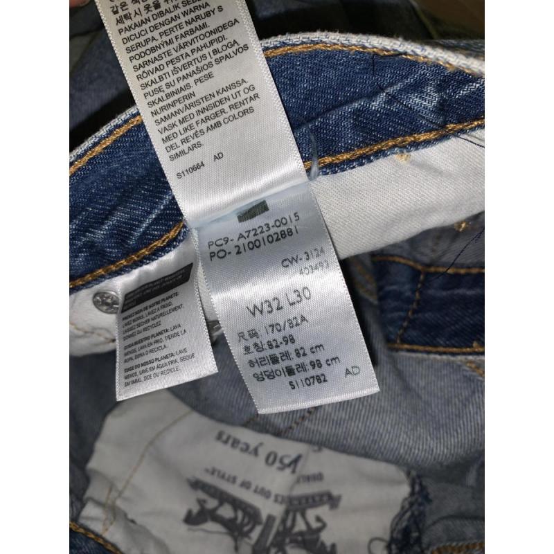 Jean levis 555 intervenido - 5/7