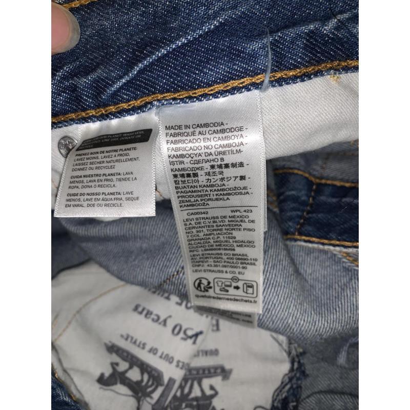 Jean levis 555 intervenido - 6/7