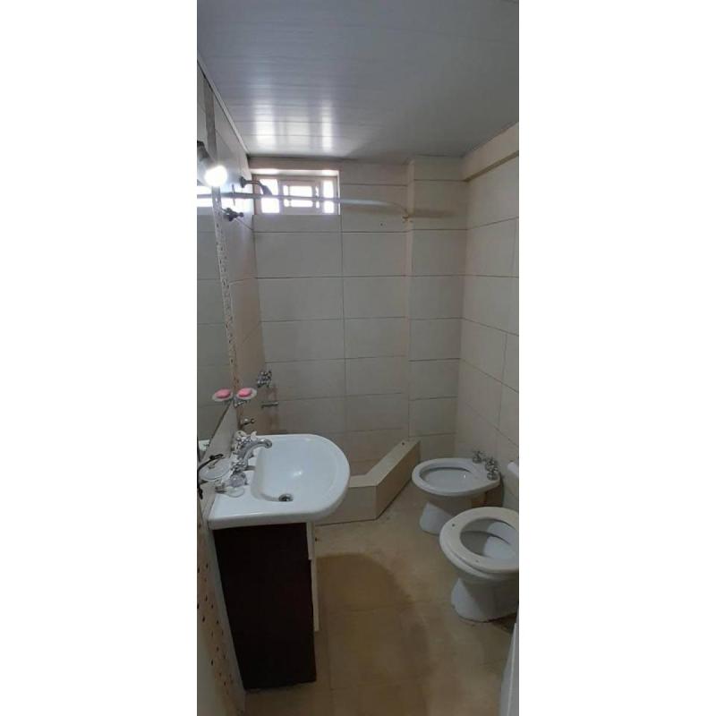 Se vende este PH de 3 ambientes al frente