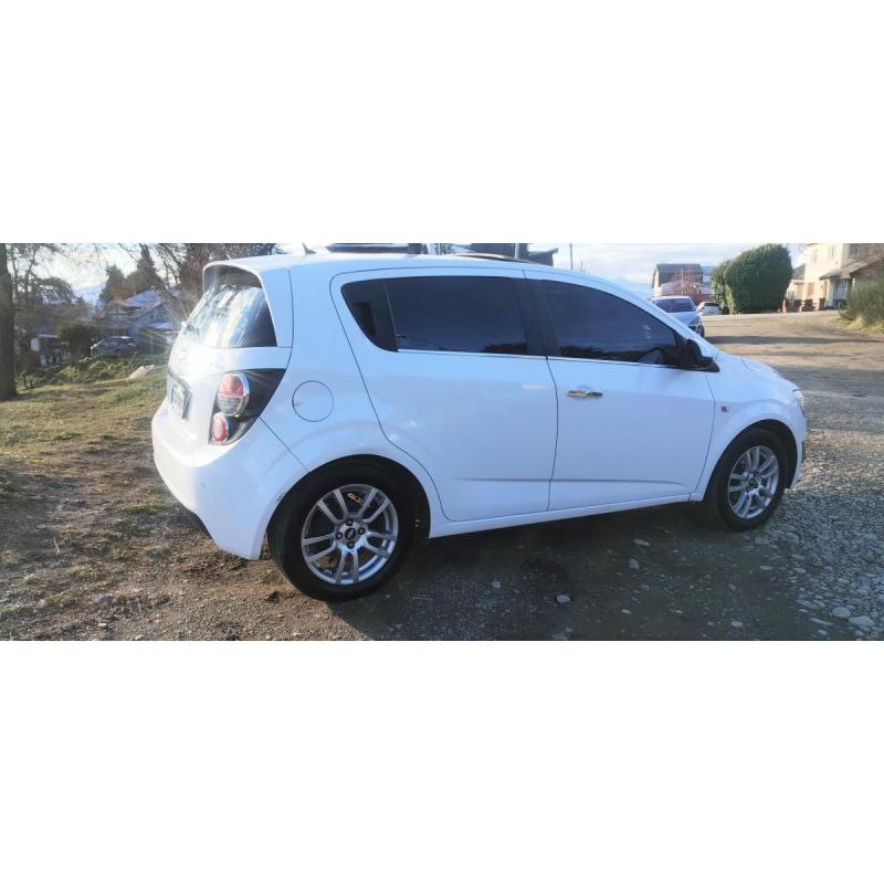 Chevrolet Sonic LTZ hatchback 2013