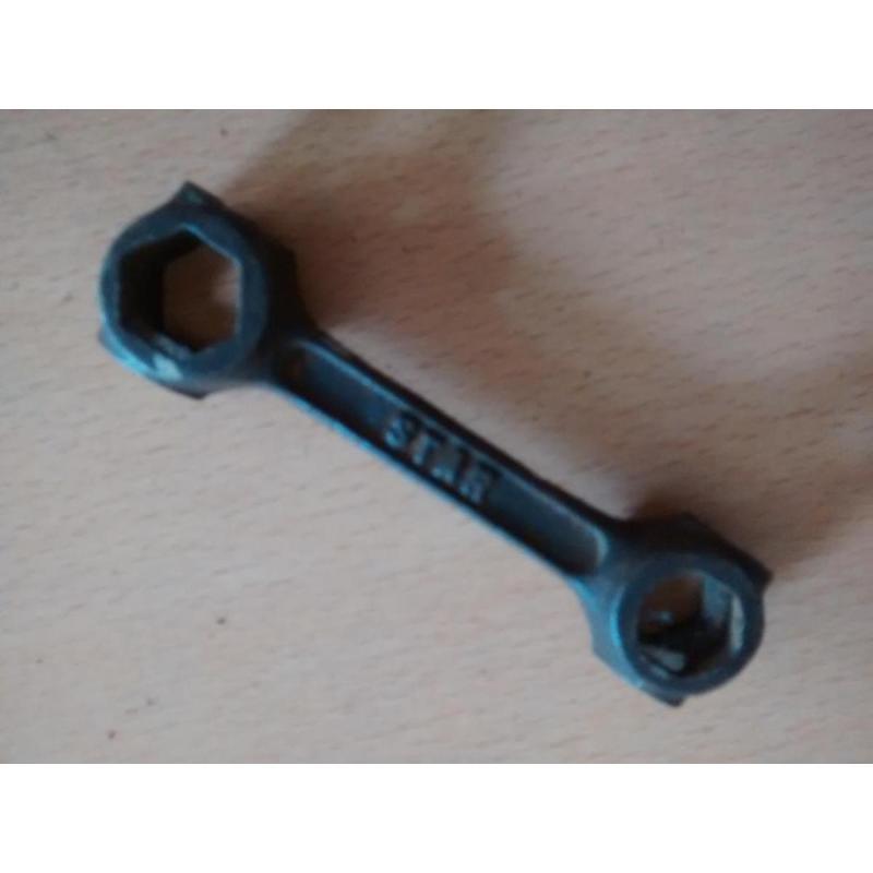 Herramientas Antiguas Formón, Llave Inglesa Y Llave Múltiple Medidas - 6