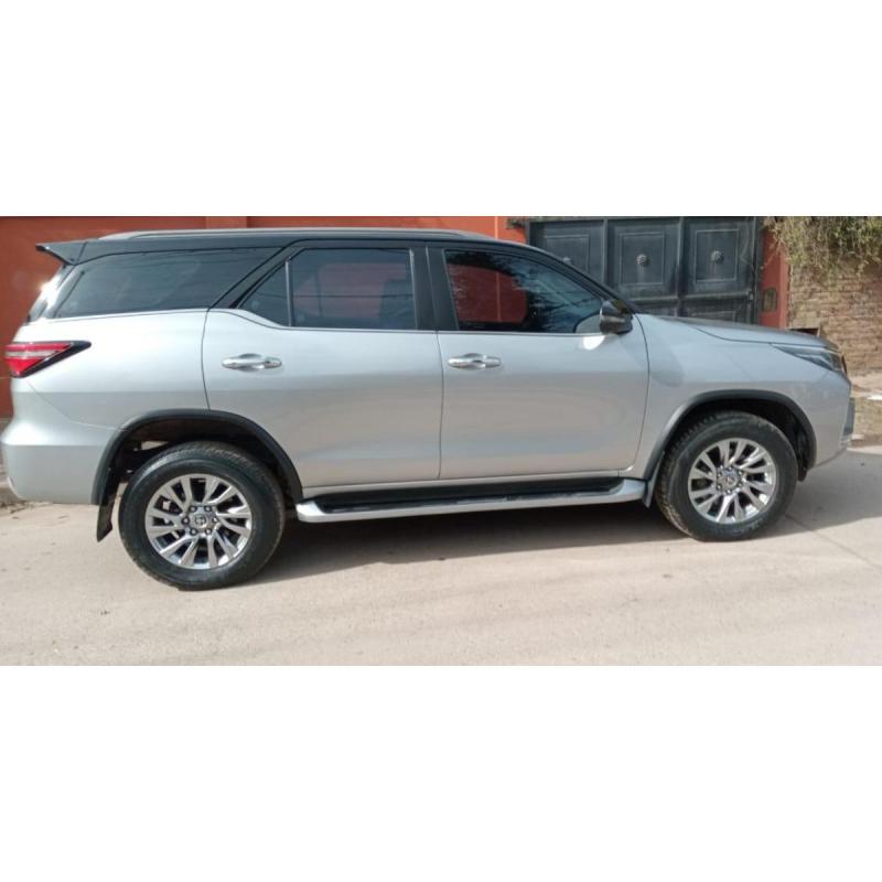 Toyota sw4 2023 - 3