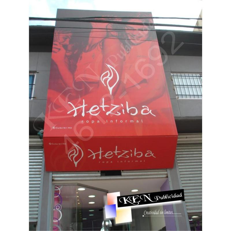 Colocación o retiro de carteles publicitarios.