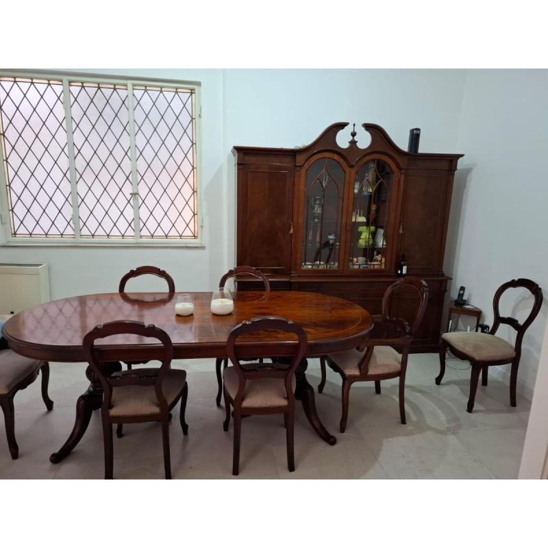 Juego de comedor clasico,