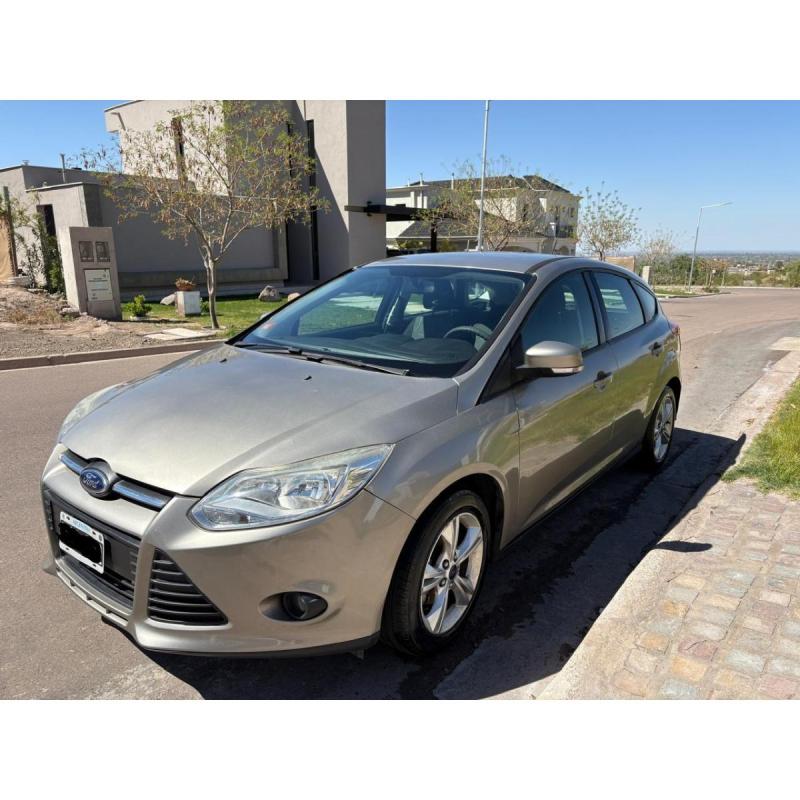 Ford Focus III 1.6L 2014