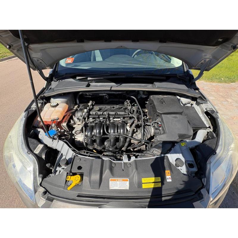 Ford Focus III 1.6L 2014 - 2