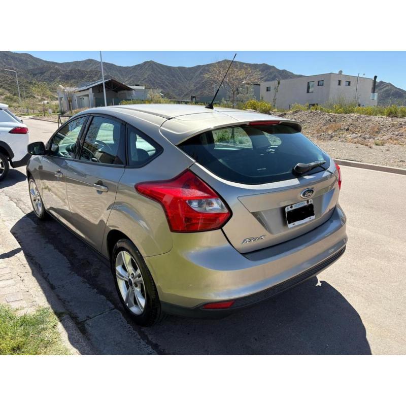 Ford Focus III 1.6L 2014 - 7