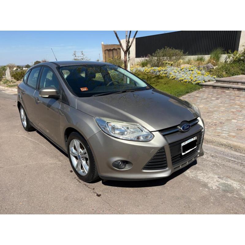 Ford Focus III 1.6L 2014 - 10