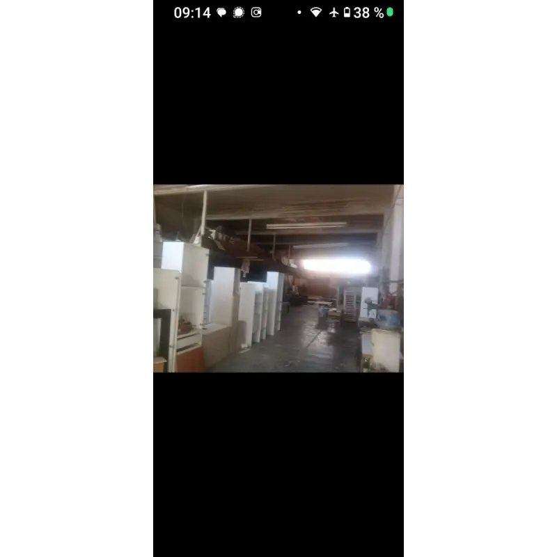 Se busca carpintero con experiencia en armado de muebles