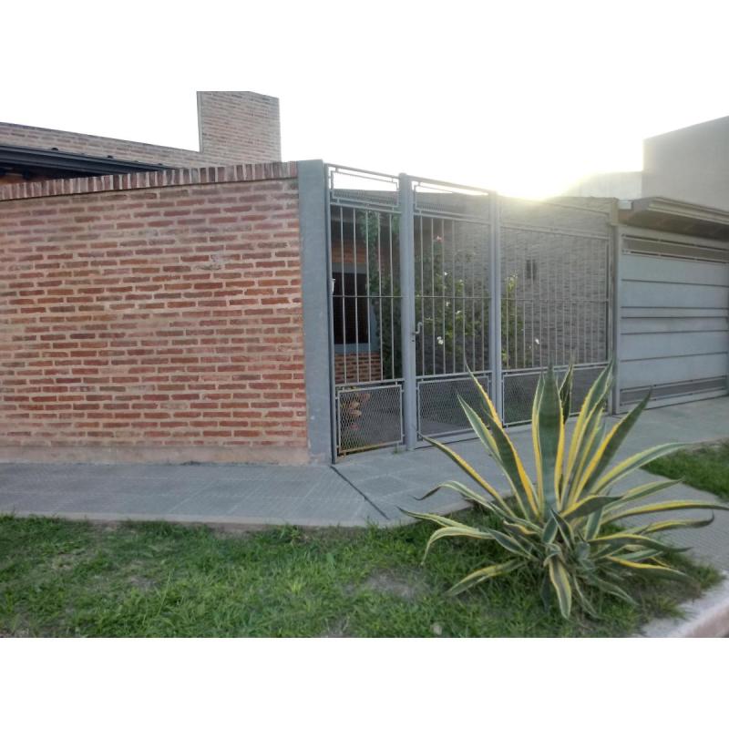 Vendo financio con sistema saldo de precio hermosa y super segura casa. - 3