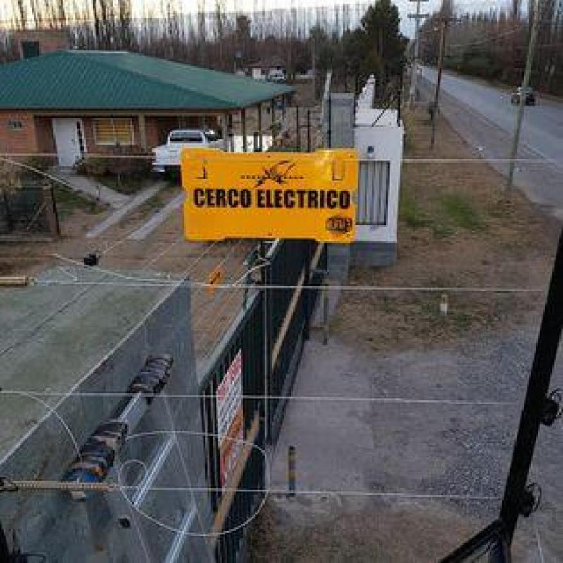 Instalación y provisión de Cercos Electrificados de Seguridad. - 12