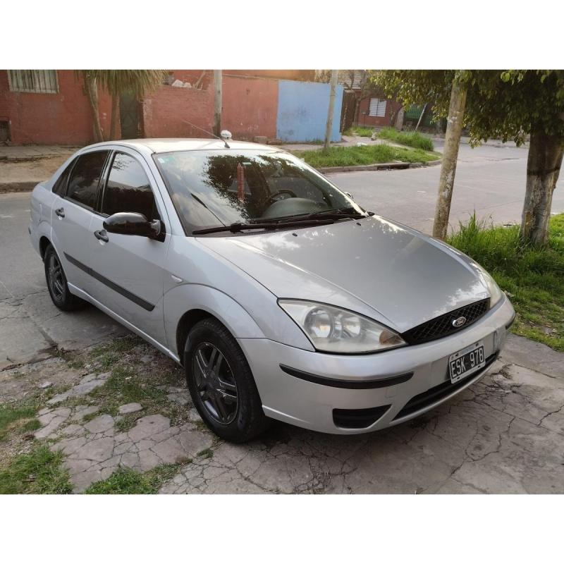 Ford focus 2005 automático gnc titular con 139000 km